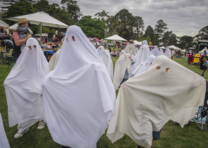 Bed Sheet Ghost Party